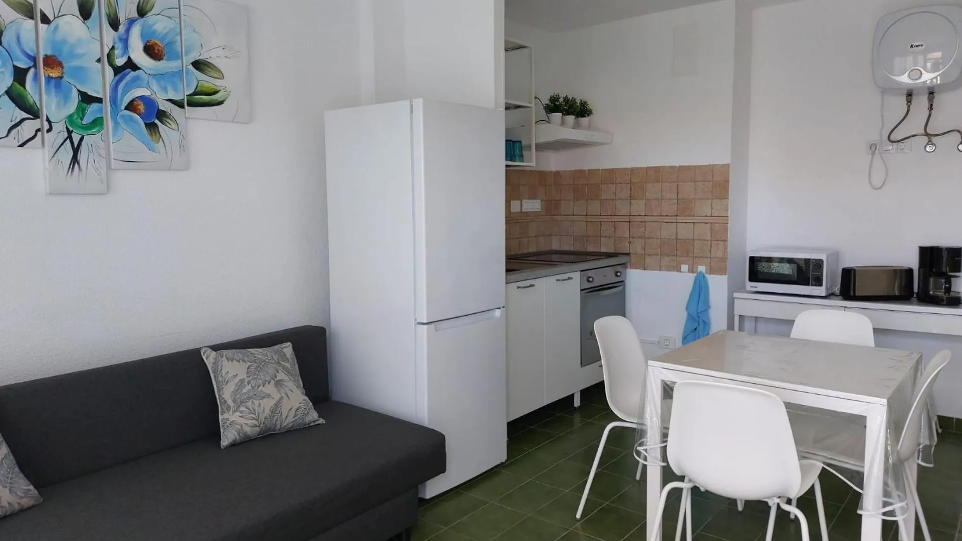 Apartamentos Surycan Maspalomas  Spain